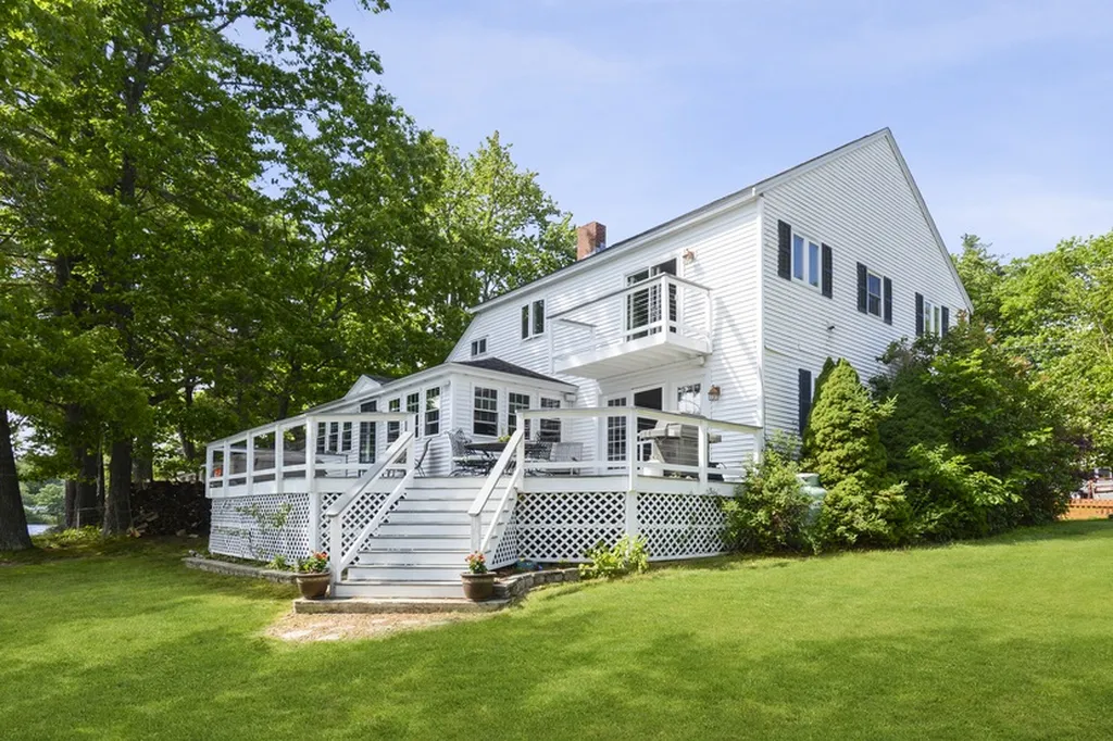 151 Lake Shore Drive Northwood NH 03261
