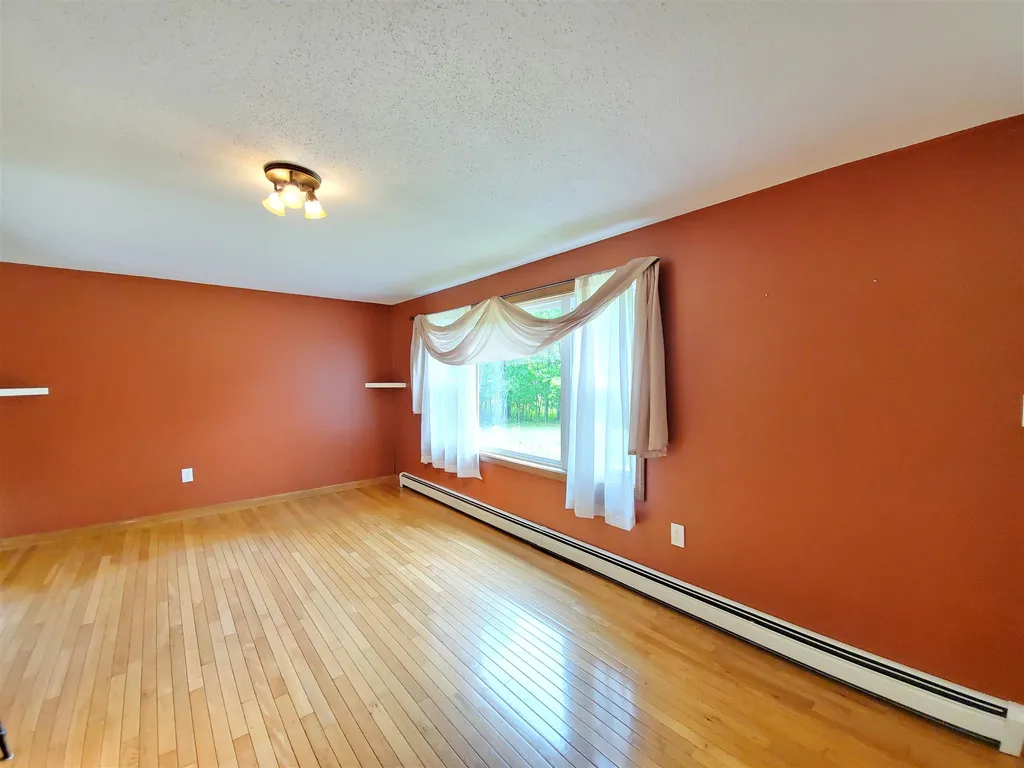 210 Lockehaven Road Enfield NH 03748