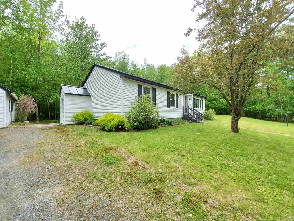 210 Lockehaven Road Enfield NH 03748