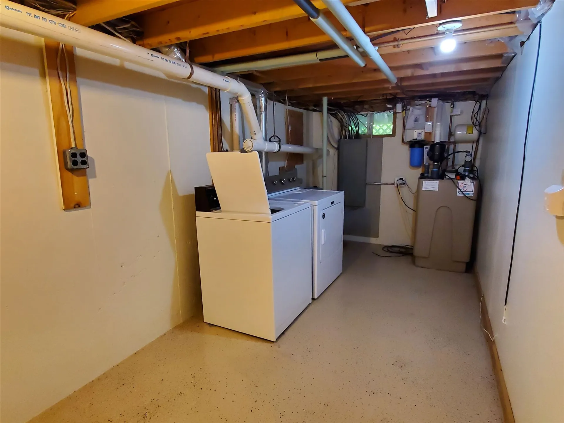 210 Lockehaven Road Enfield NH 03748