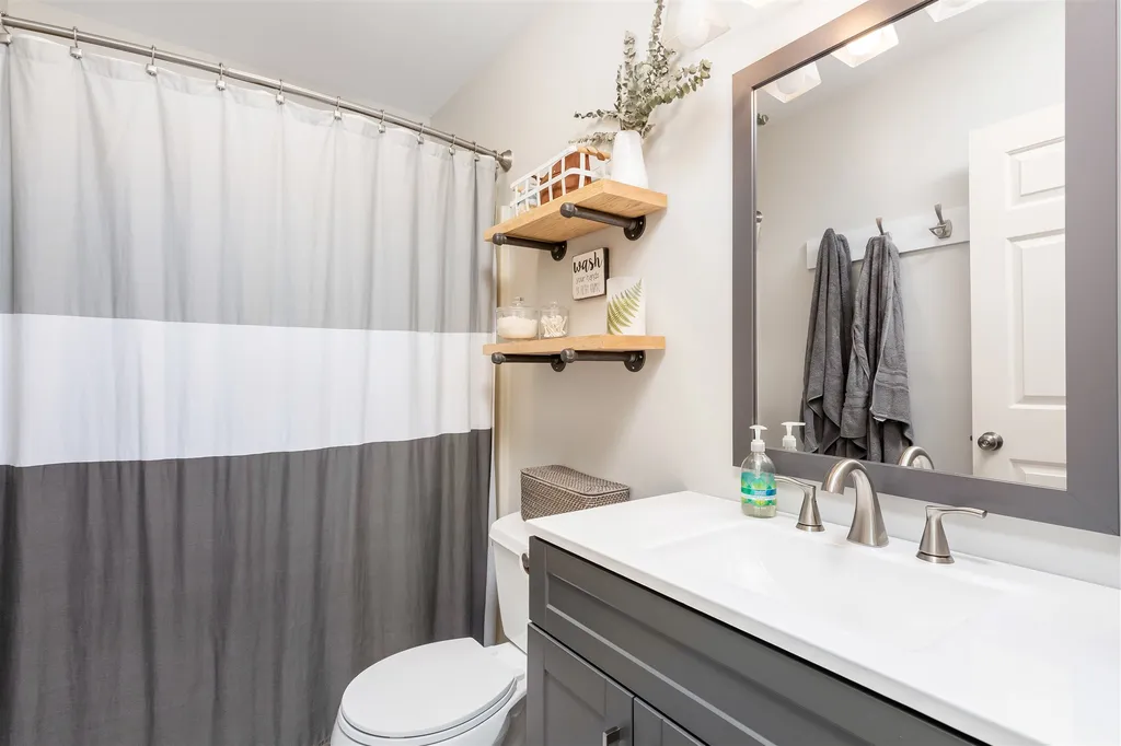 5b Woodlands Drive Jericho VT 05465