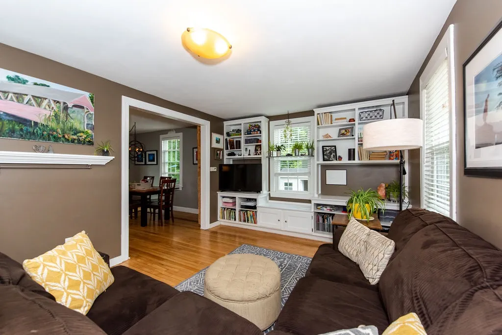 12 Wallingford Street Dover NH 03820
