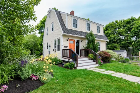 12 Wallingford Street Dover NH 03820
