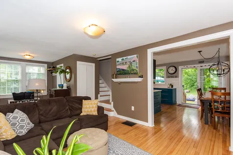 12 Wallingford Street Dover NH 03820