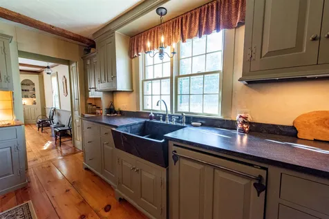 1532 Battle Street Webster NH 03303