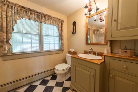 1532 Battle Street Webster NH 03303