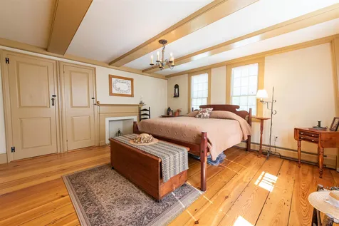 1532 Battle Street Webster NH 03303