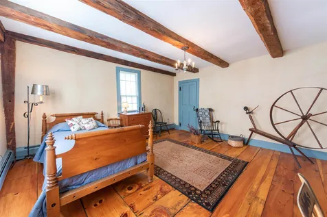 1532 Battle Street Webster NH 03303