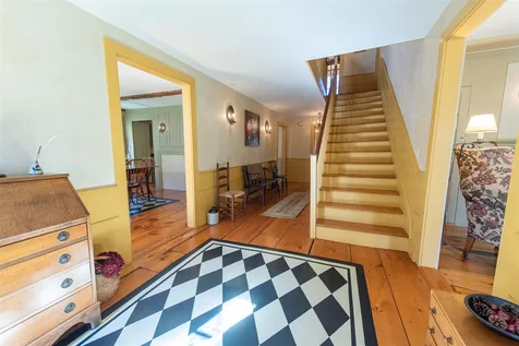 1532 Battle Street Webster NH 03303