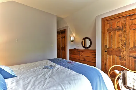 30 Meadow Hawk Lane Rochester VT 05767