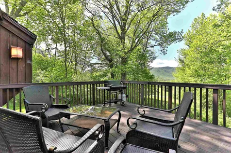 30 Meadow Hawk Lane Rochester VT 05767