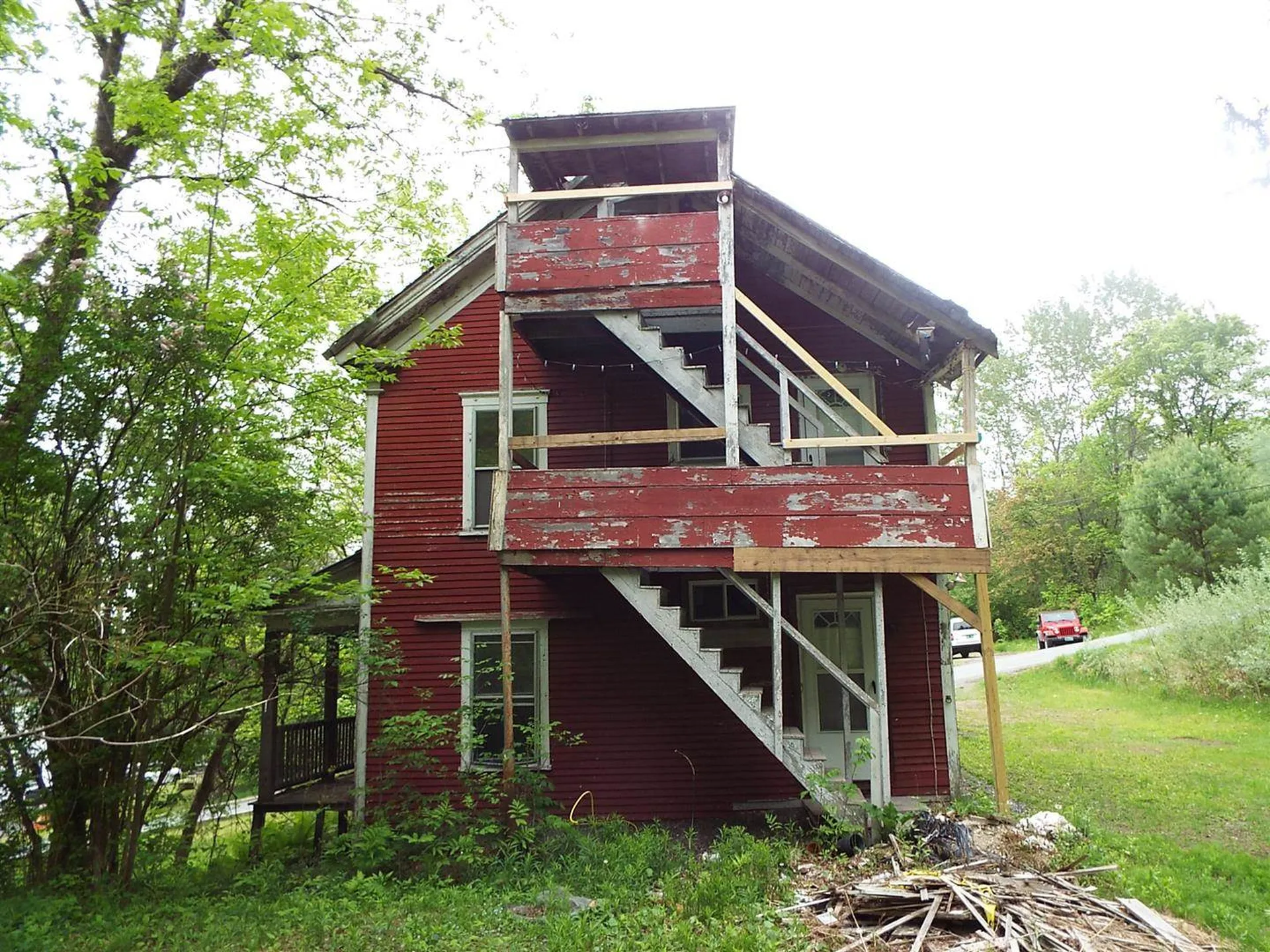74 Mountain Avenue St. Johnsbury VT 05819