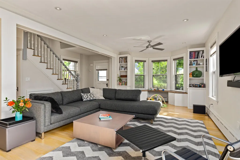 59 New Castle Avenue Portsmouth NH 03801