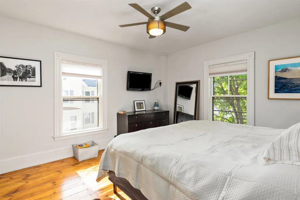 59 New Castle Avenue Portsmouth NH 03801