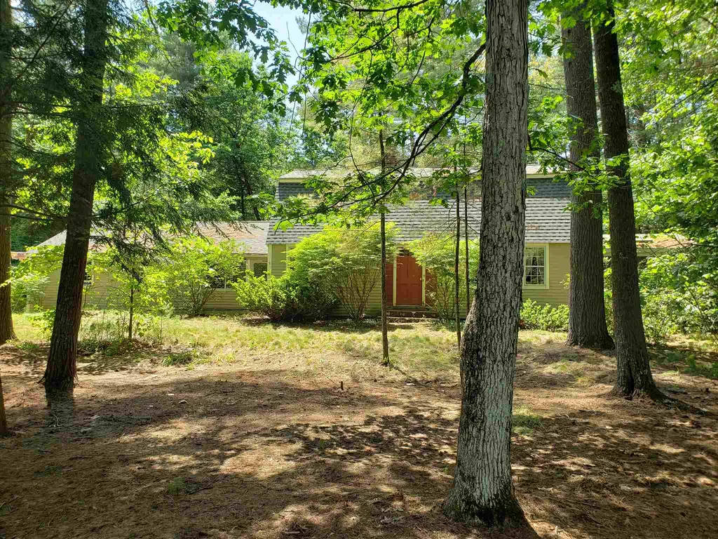 9 Pine Acres Road Amherst NH 03031