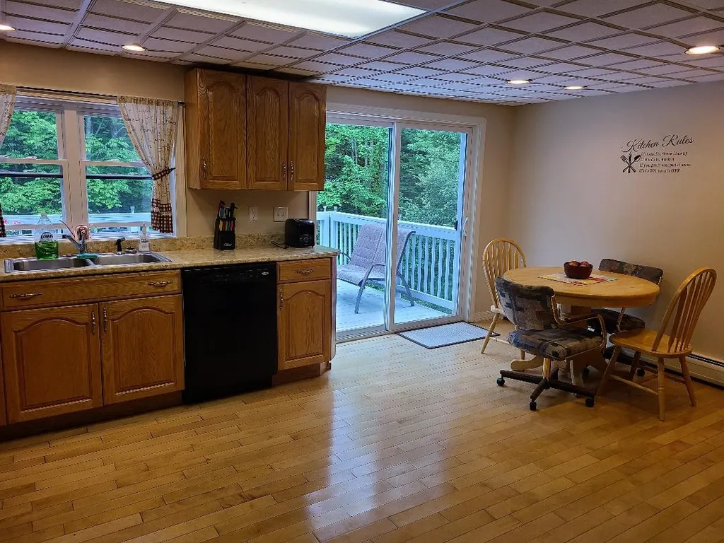 89 Jimtown Road Gorham NH 03581