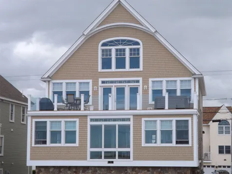 711 Ocean Boulevard Hampton NH 03842