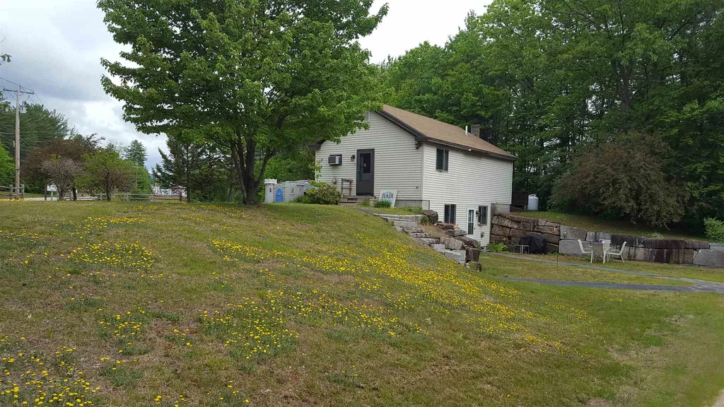 551 White Mountain Highway Tamworth NH 03886
