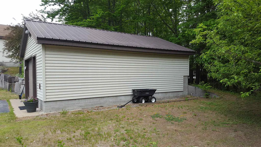 551 White Mountain Highway Tamworth NH 03886