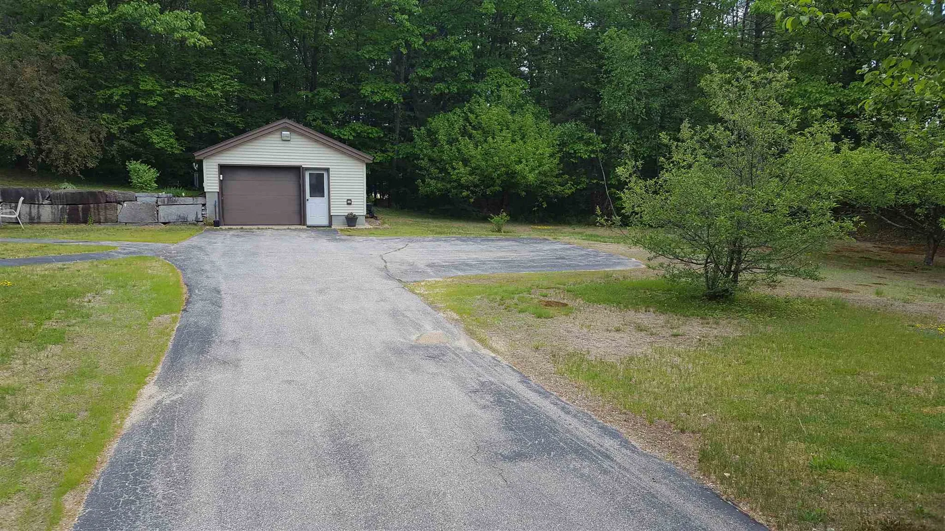 551 White Mountain Highway Tamworth NH 03886
