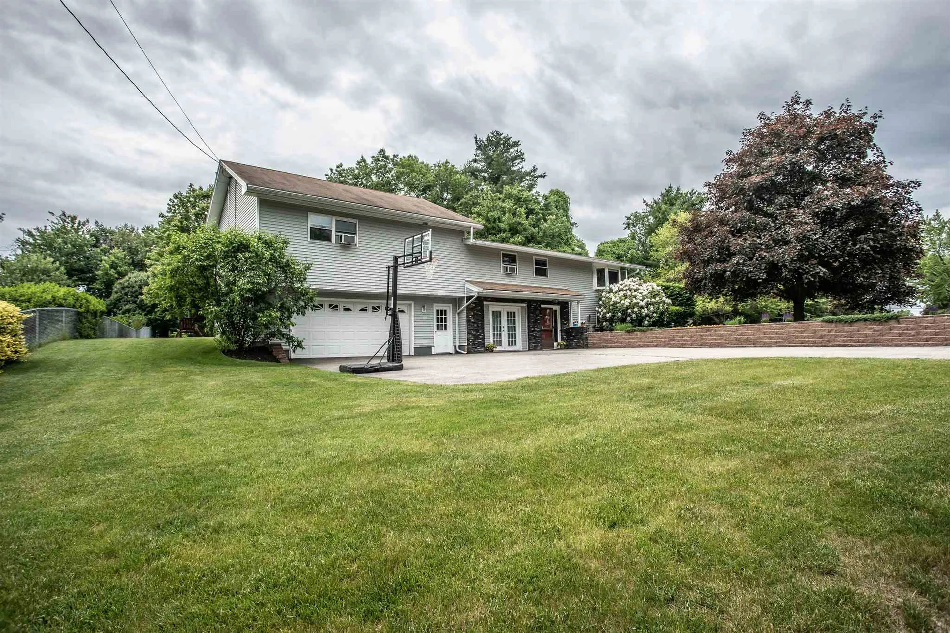 7 Castle Drive Hooksett NH 03106