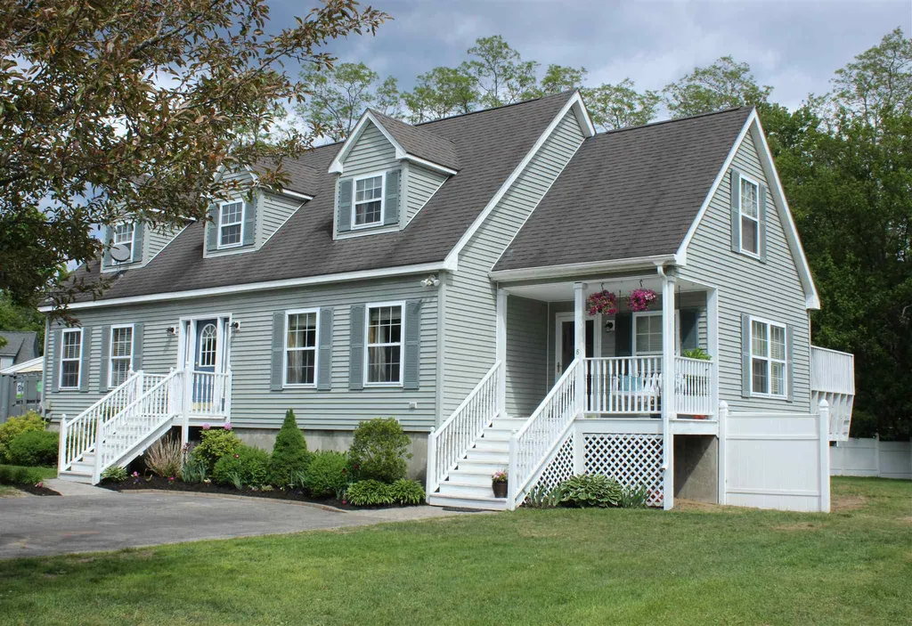 8 Adams Avenue Seabrook NH 03874