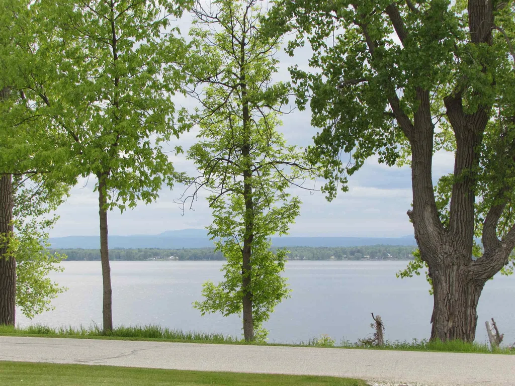 1685 West Shore Road Isle La Motte VT 05463