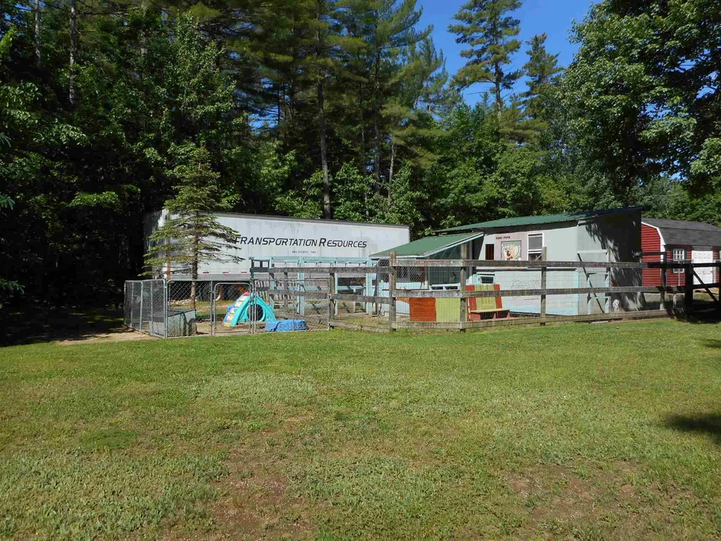 173 Twin Bridge Road Weare NH 03281