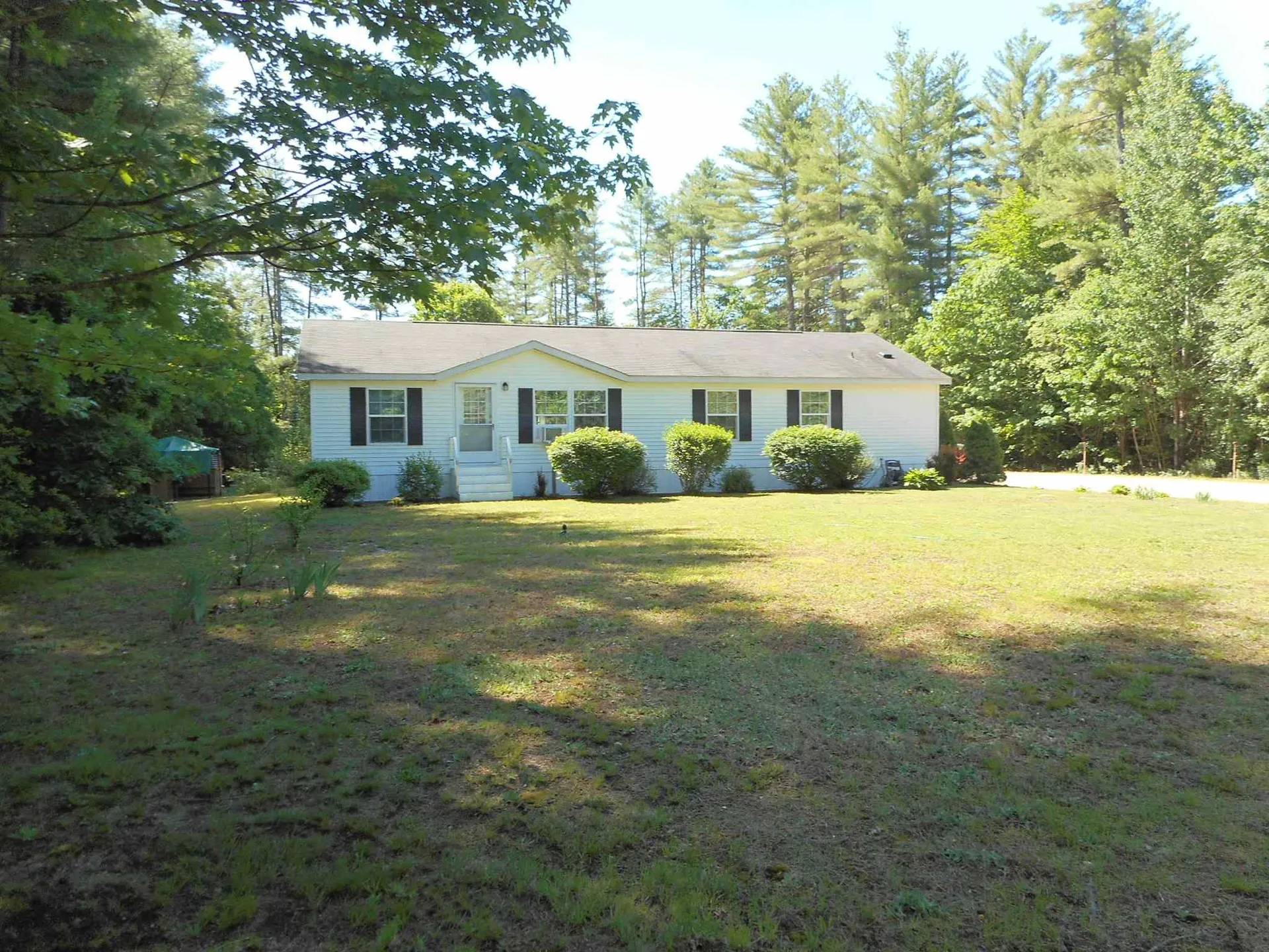173 Twin Bridge Road Weare NH 03281