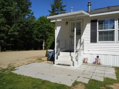 173 Twin Bridge Road Weare NH 03281