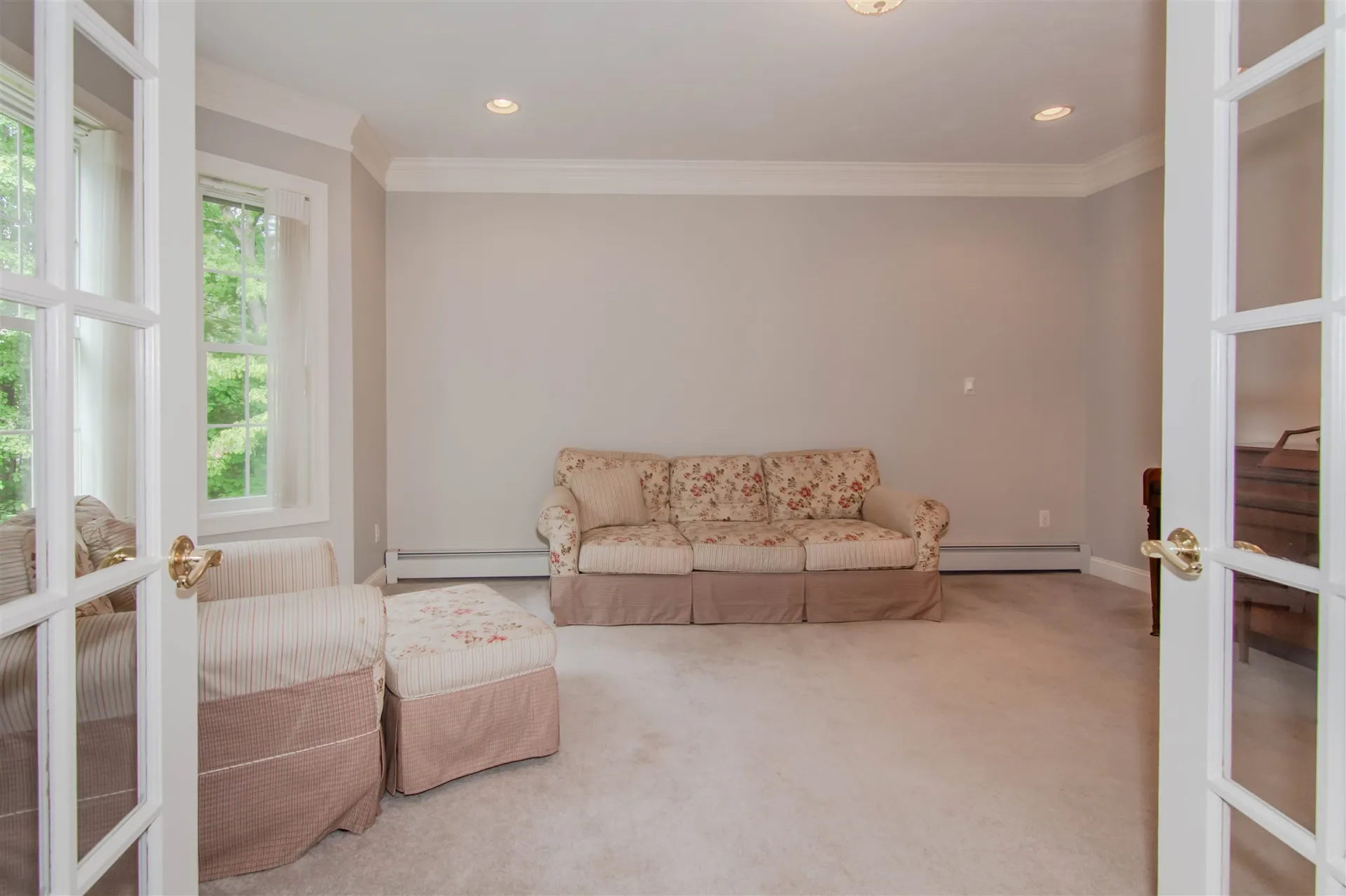 9 Surrey Lane Salem NH 03079