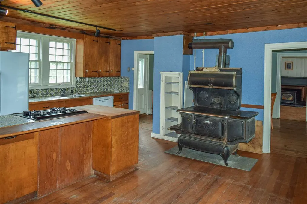 392 Beaver Pond Road Salisbury VT 05769