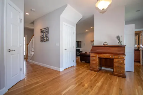 31 Hunter Mill Way Londonderry NH 03053