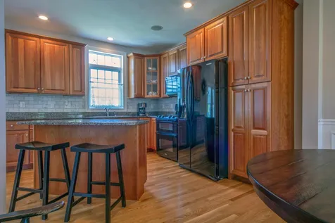 31 Hunter Mill Way Londonderry NH 03053
