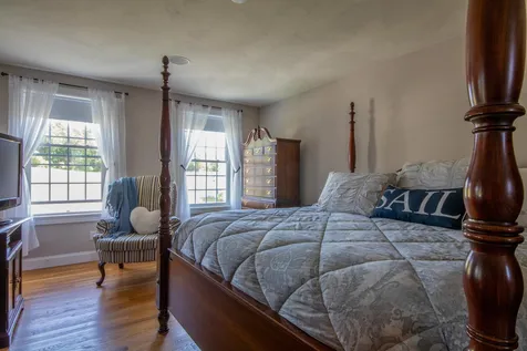 31 Hunter Mill Way Londonderry NH 03053