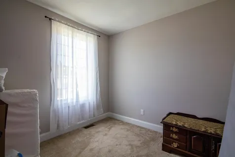 31 Hunter Mill Way Londonderry NH 03053