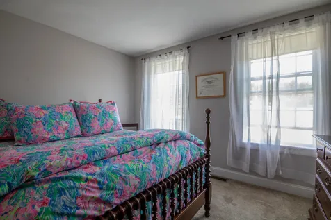 31 Hunter Mill Way Londonderry NH 03053