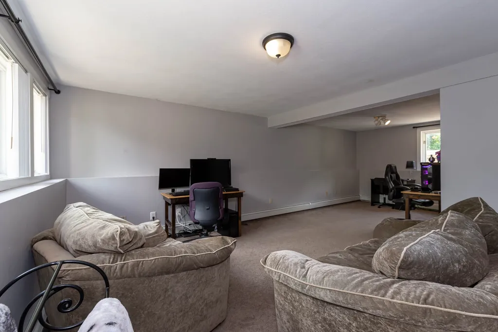 26 Adam Drive Hudson NH 03051
