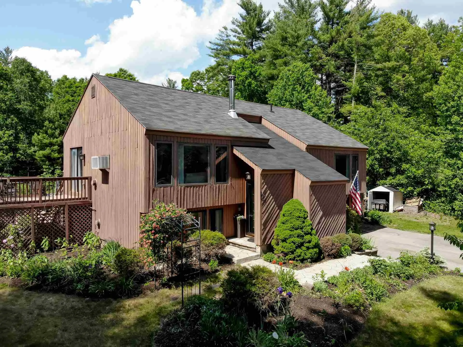 26 Adam Drive Hudson NH 03051