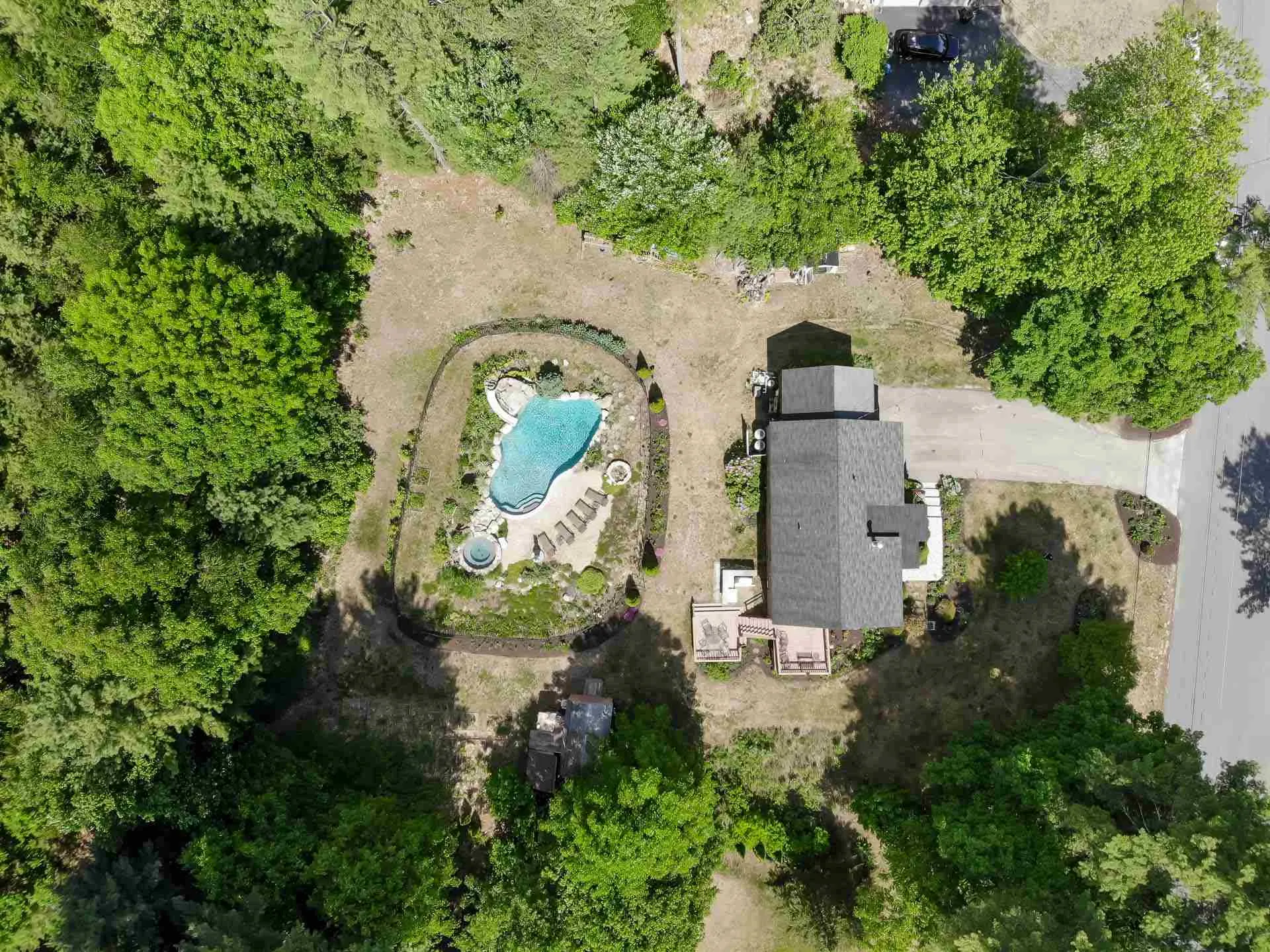 26 Adam Drive Hudson NH 03051
