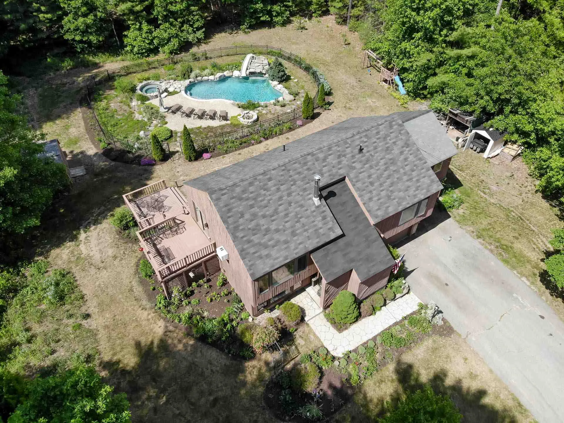 26 Adam Drive Hudson NH 03051