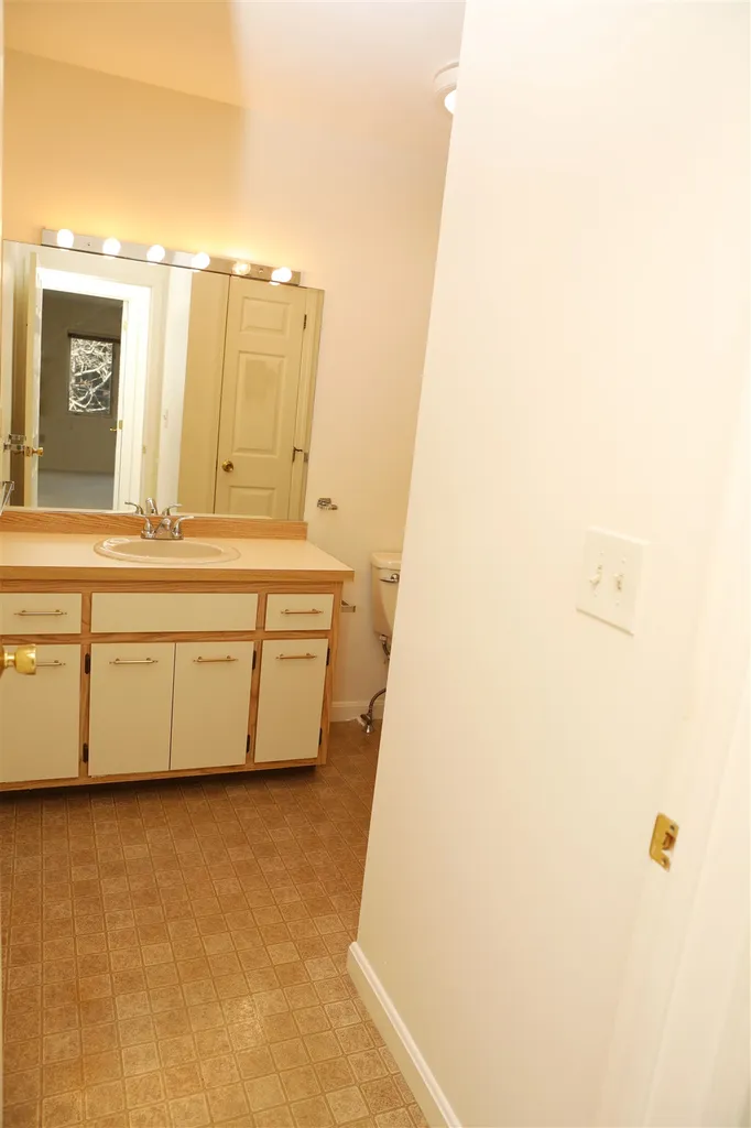 47 Dogwood Drive Nashua NH 03062