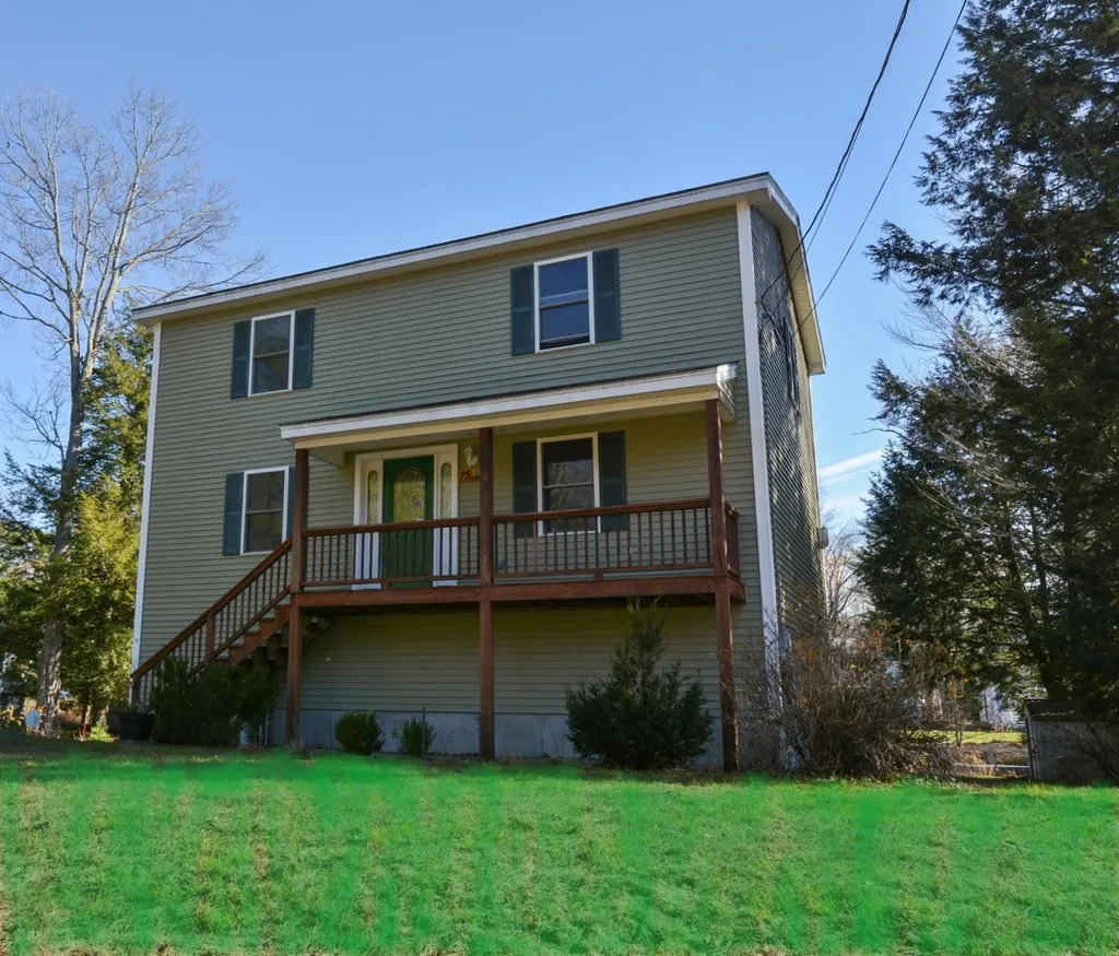 75 Sunrise Drive Moultonborough NH 03854