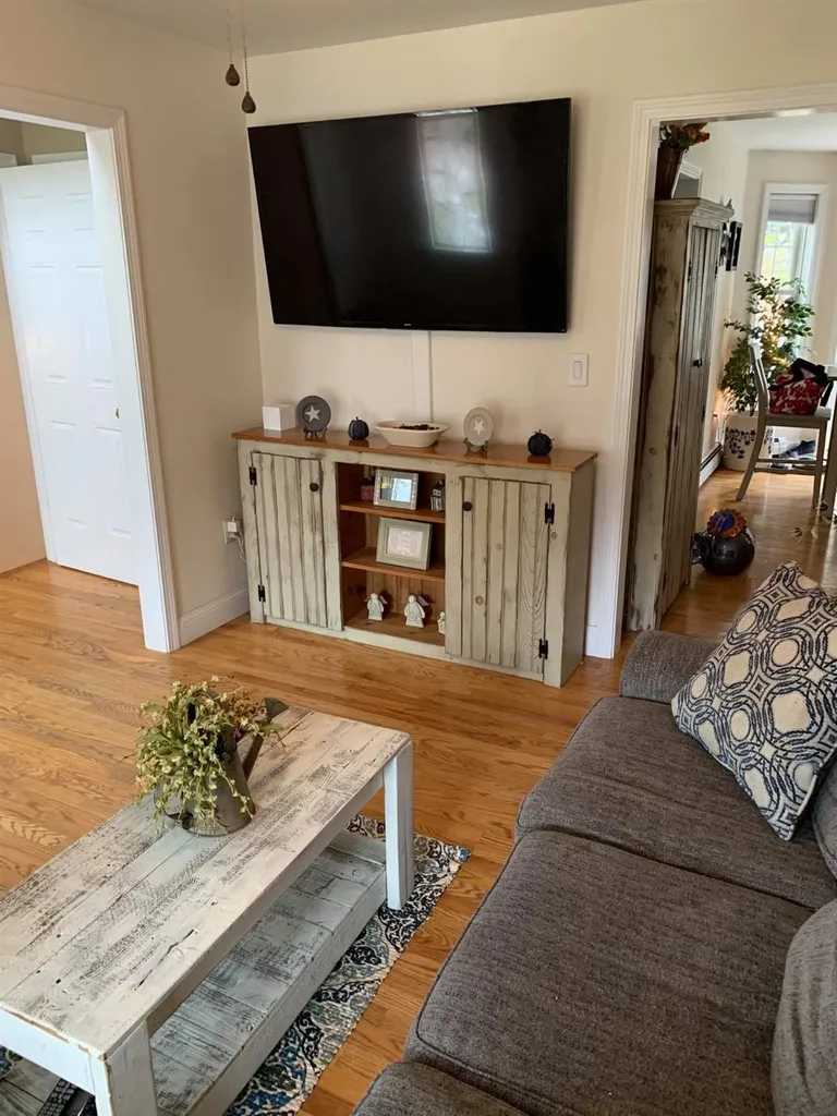 56 Pray Street Rochester NH 03868