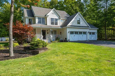 56 Pray Street Rochester NH 03868