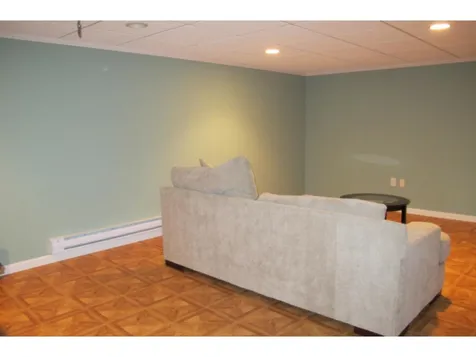56 Pray Street Rochester NH 03868