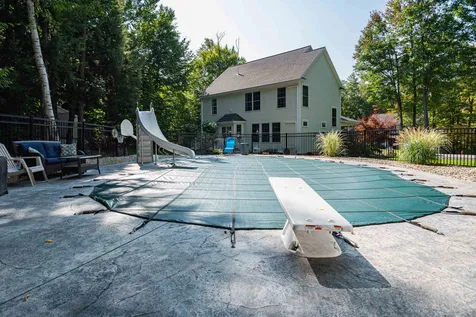 56 Pray Street Rochester NH 03868