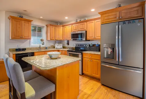 56 Pray Street Rochester NH 03868
