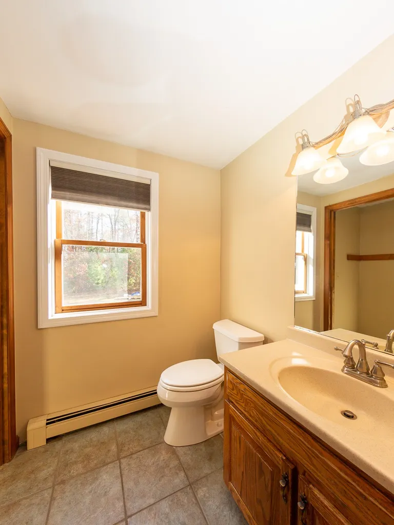8 Kelsey Drive Durham NH 03824