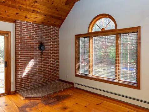 8 Kelsey Drive Durham NH 03824